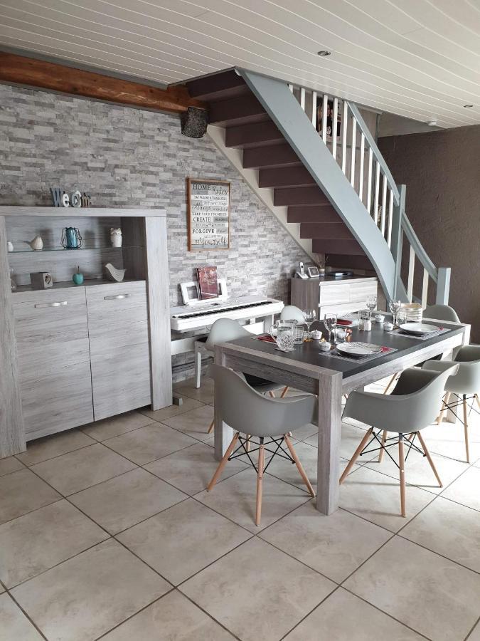 Au Petit Bonheur Bed & Breakfast Saint-Martin-du-Frene Exterior photo